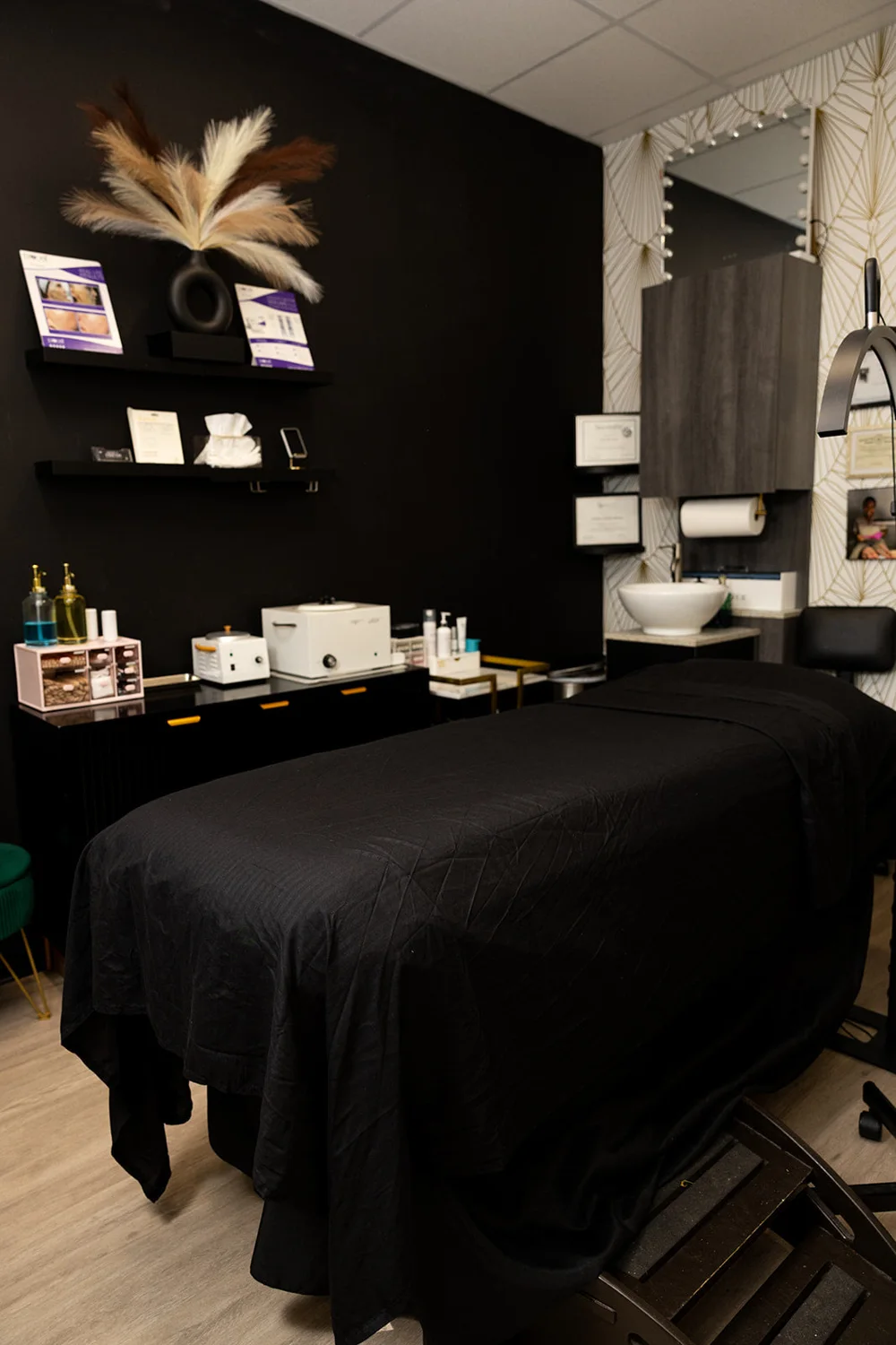 The treatment suite at The Skyn Lounge